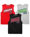 Throwback style. He can throw on the number of every generation's b-ball hero with this sleeveless t-shirt from Jordan.