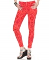 A summer must-have, a bold print and hot hue makes these Joe's Jeans skinny perfect for standout style!