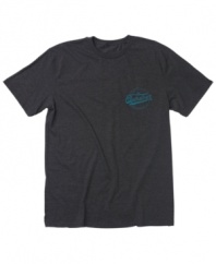 Sometimes, simple makes the statement. Keep it easy with this cool graphic tee from Quiksilver.