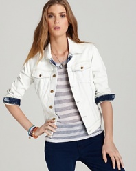 An ultra-light wash makes this 7 For All Mankind denim jacket the perfect layer over spring dresses and basic tees alike.