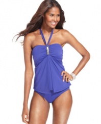 In a solid fabric, this Jones New York brief bottom is a swimwear staple -- mix & match it with all your tops!