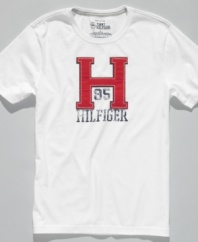 With timeless collegiate style this t-shirt from Tommy Hilfiger adds some prep to your casual step.