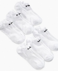 A sock that performs! This six-pack of crew length socks from Nike scores.
