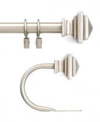A truly contemporary design, the Hudson window clip ring set features a soft nickel finish that lends itself to many modern style decors. Coordinates with the Hudson window hardware collection from Peri.
