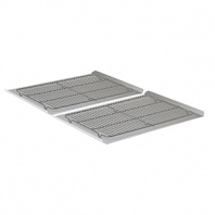 Expertly constructed to the standards of culinary professionals, this assortment of Calphalon cookie sheets and cooling racks offers even heating and cooling for uniform baking every time. The nonstick surface guarantees that even thin, delicate cookies will slide off the sheet easily. Two cooling racks allow you bake batch after batch, quickly and efficiently.