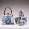 Contemporary Chinese and Japanese Oriental Blue Floral Four-cups Porcelain Tea Set with Stainless Infuser Basket and Removable Bamboo Handle